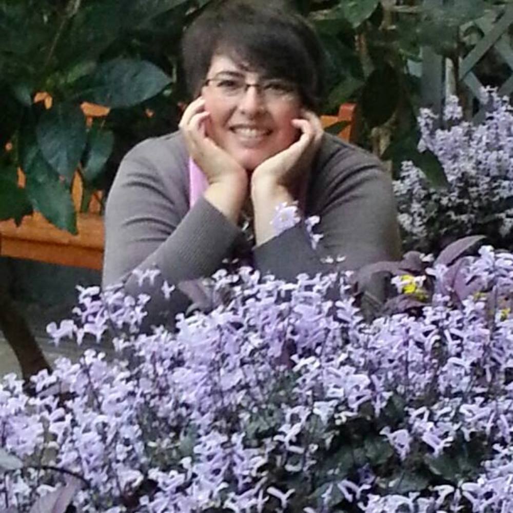 Meet your Posher, Flo